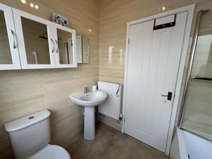 Photo 16- click for photo gallery